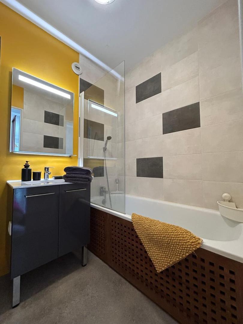 Ferienwohnung The Belvedere: City Centre With Magnificent Views Poitiers Exterior foto